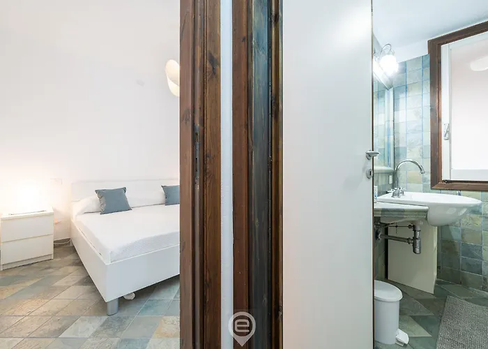 Fiorenza's Charming House *