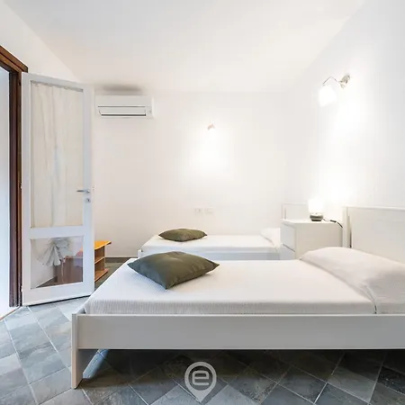 Estay - Fiorenza's Charming House شقة