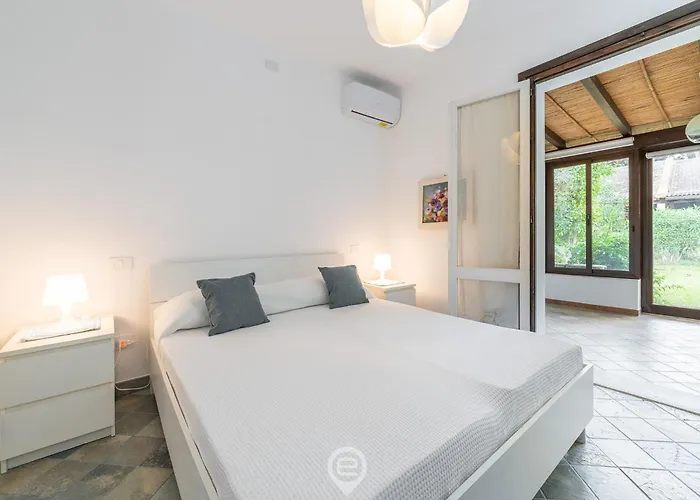 Fiorenza's Charming House דירה *
